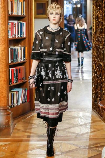 Look 73